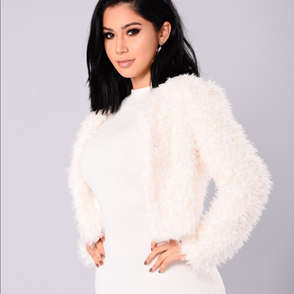 Fuzzy cropped sweater